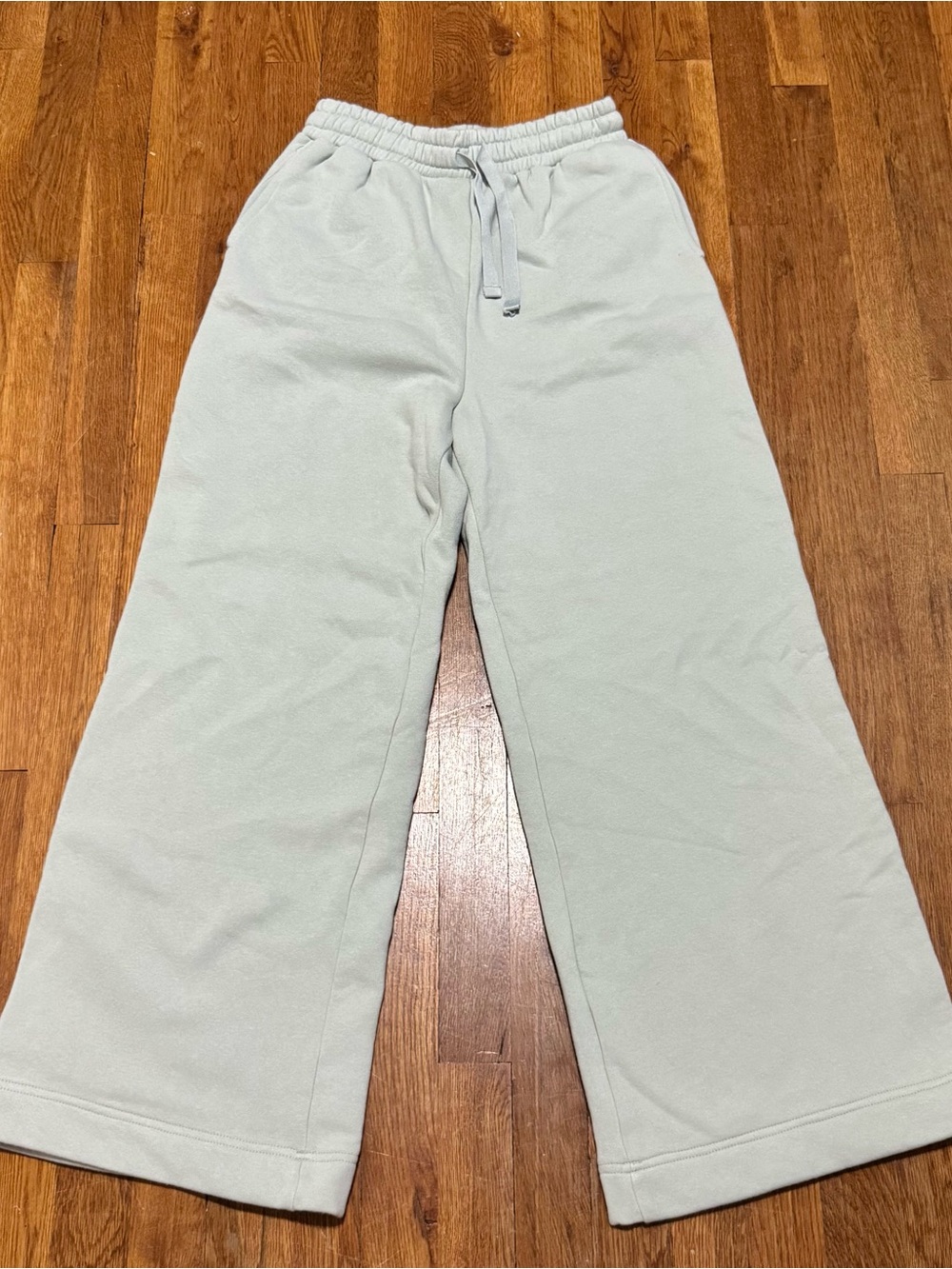 Light Sage Wide-Leg Sweatpants - Brand H&M